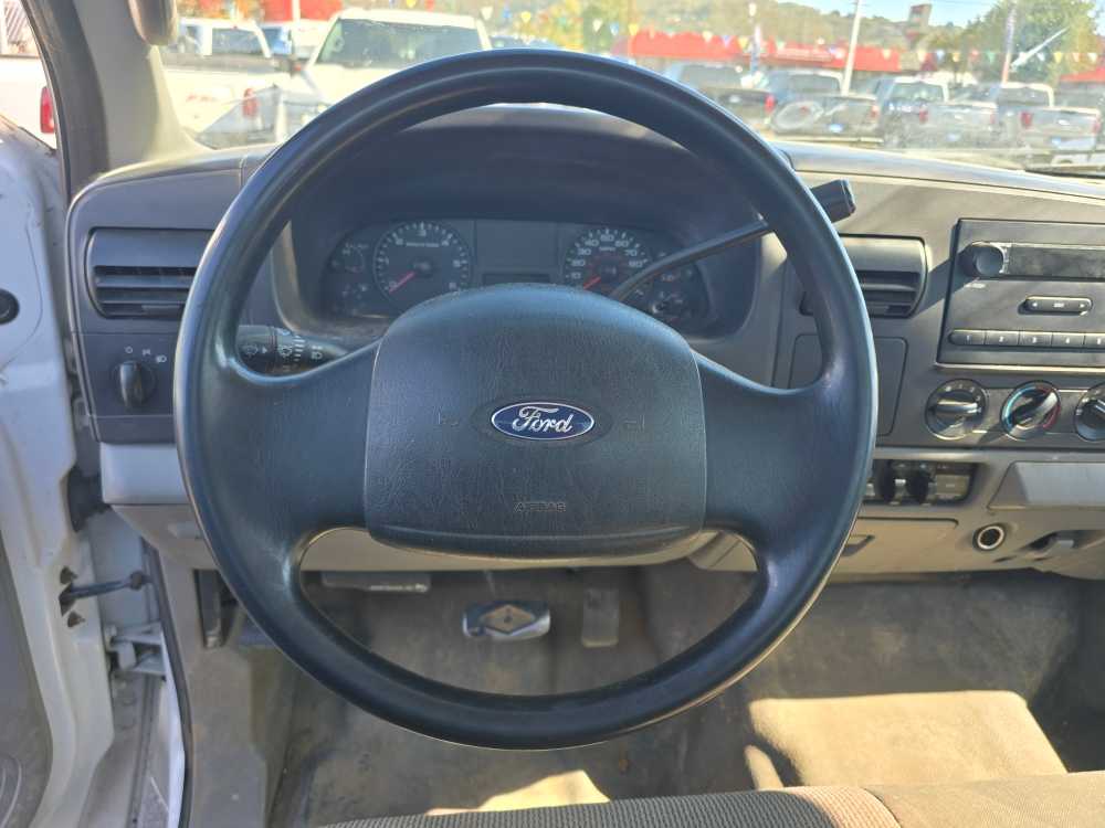 Thumbnail: 2006 Ford F-450 - 13