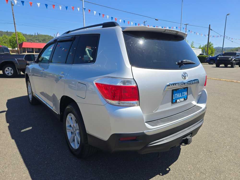 Thumbnail: 2012 Toyota Highlander - 3