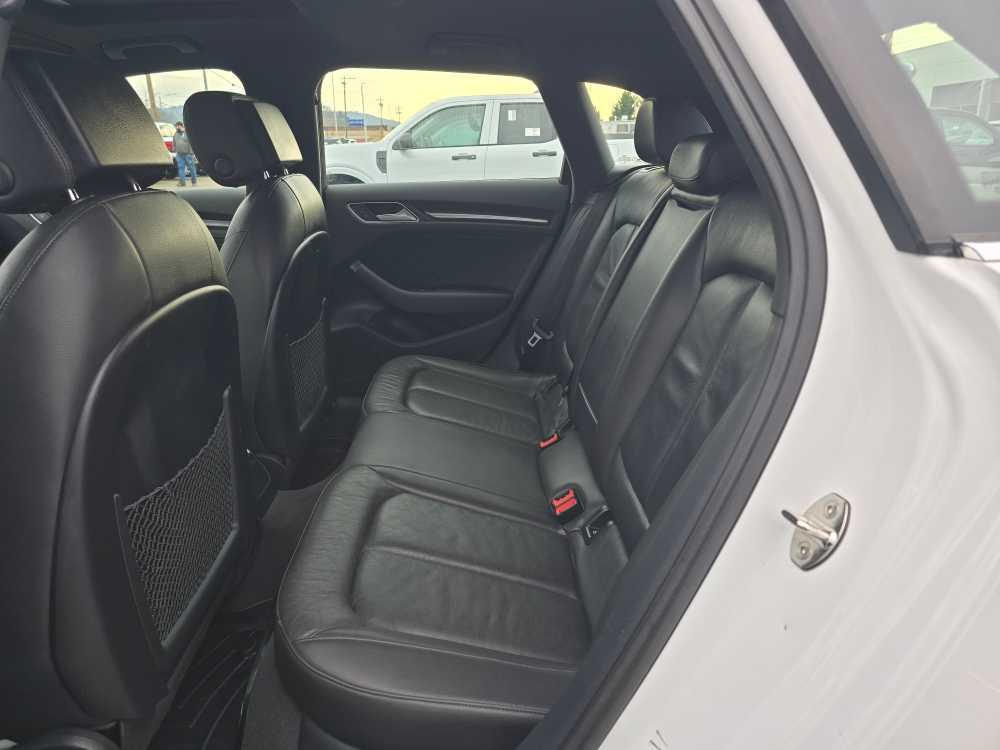 Thumbnail: 2017 Audi A3 e-tron - 16