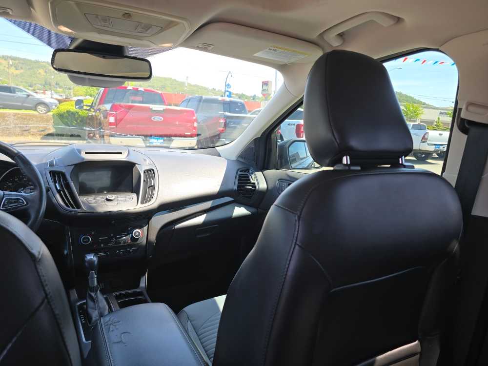 Thumbnail: 2018 Ford Escape - 14