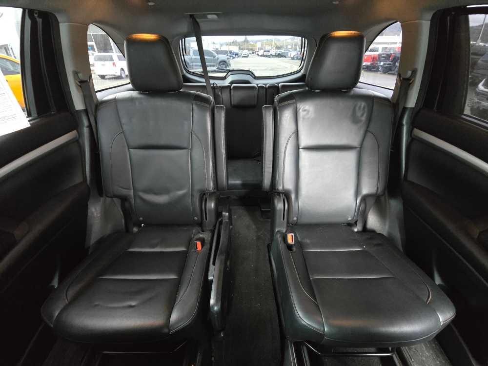 Thumbnail: 2016 Toyota Highlander - 18