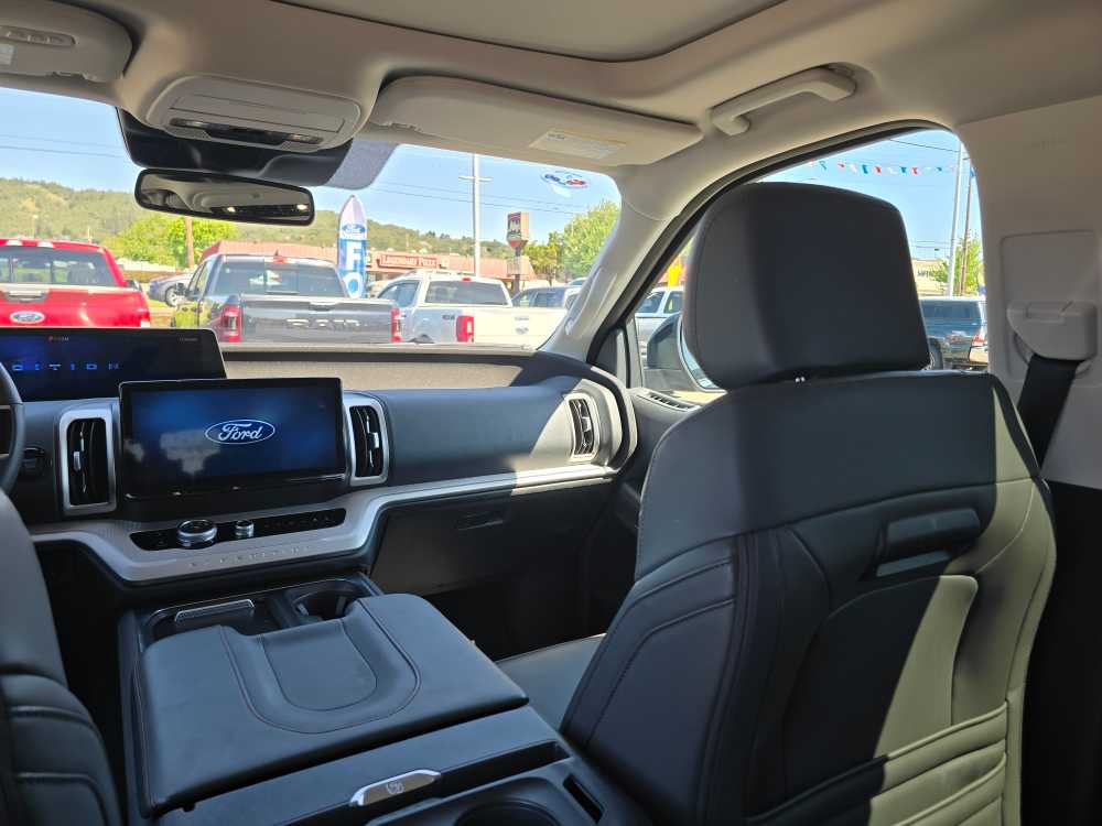 Thumbnail: 2025 Ford Expedition MAX - 14