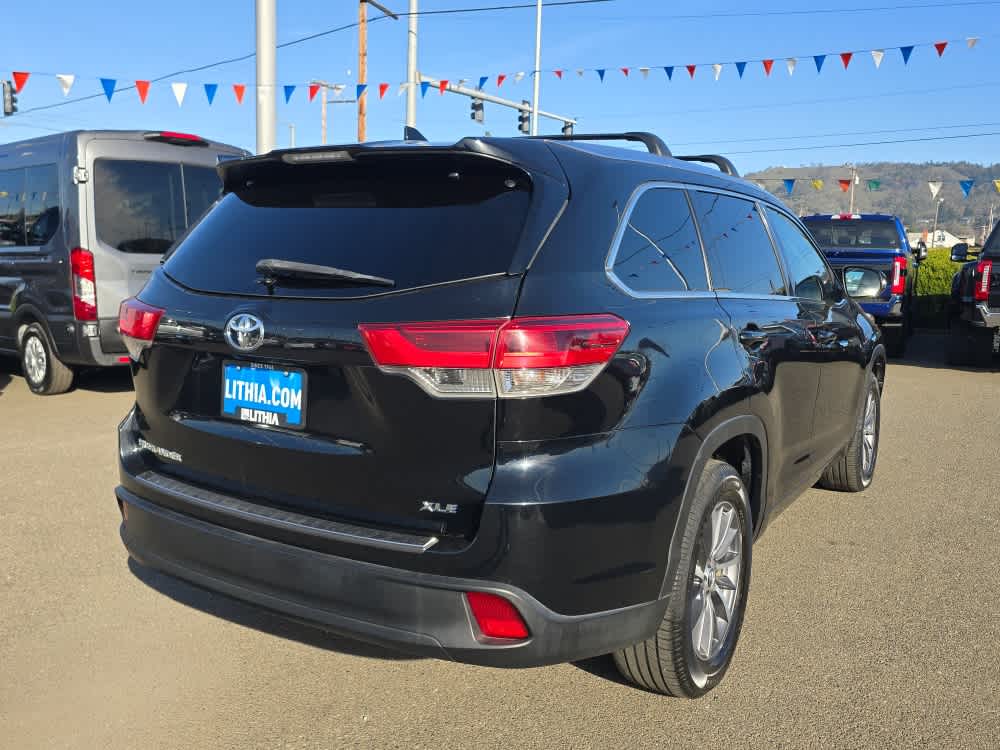 Thumbnail: 2018 Toyota Highlander - 5