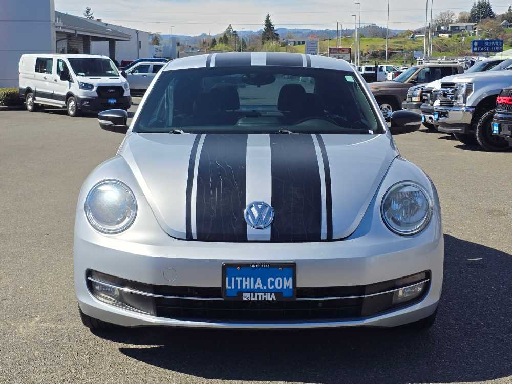 Thumbnail: 2013 Volkswagen Beetle - 8