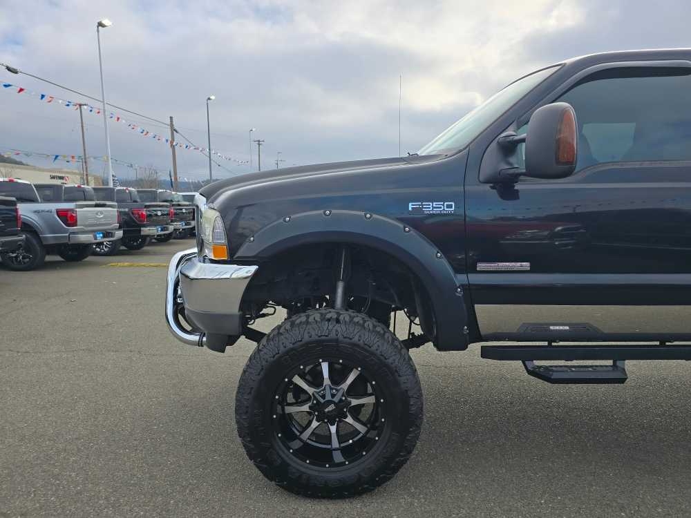 Thumbnail: 2004 Ford F-350 - 19