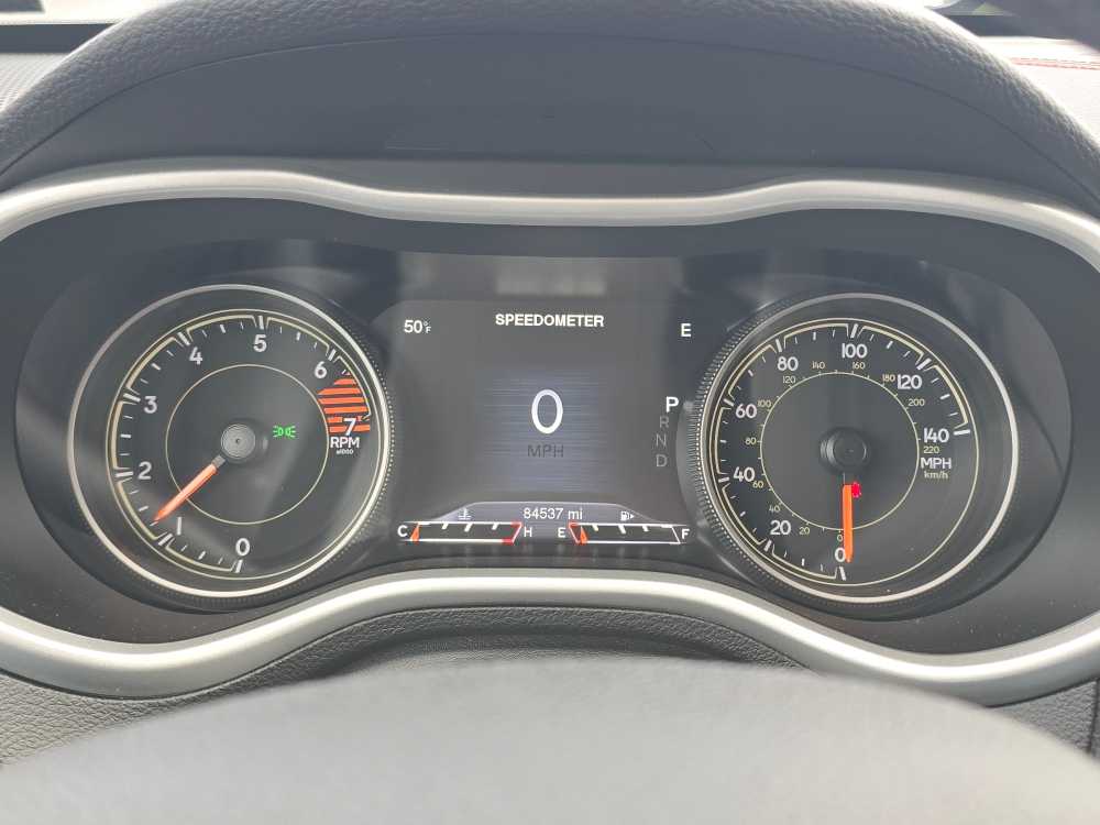 Thumbnail: 2018 Jeep Cherokee - 20