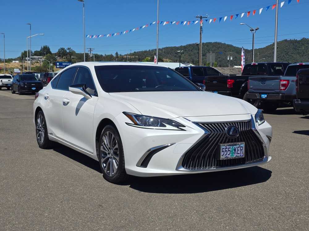 Thumbnail: 2019 Lexus ES - 11