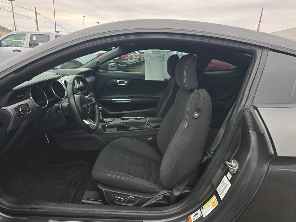 Thumbnail: 2017 Ford Mustang - 10