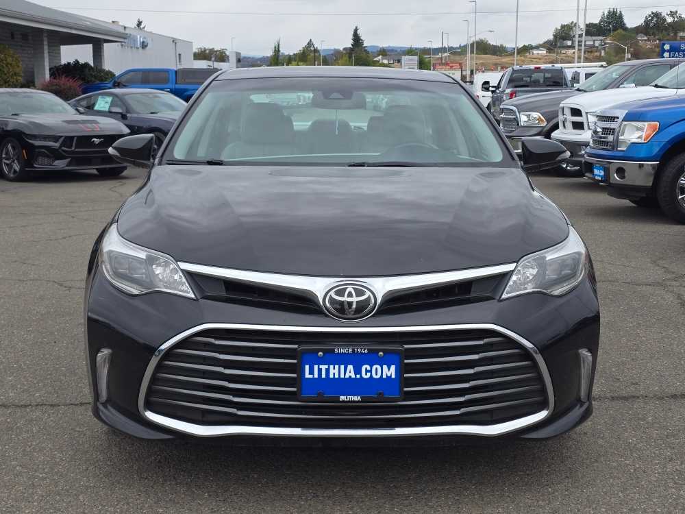 Thumbnail: 2016 Toyota Avalon - 8