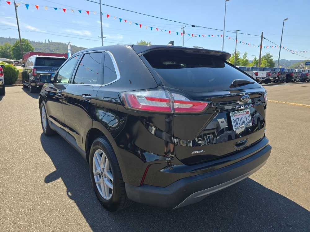 Thumbnail: 2021 Ford Edge - 9