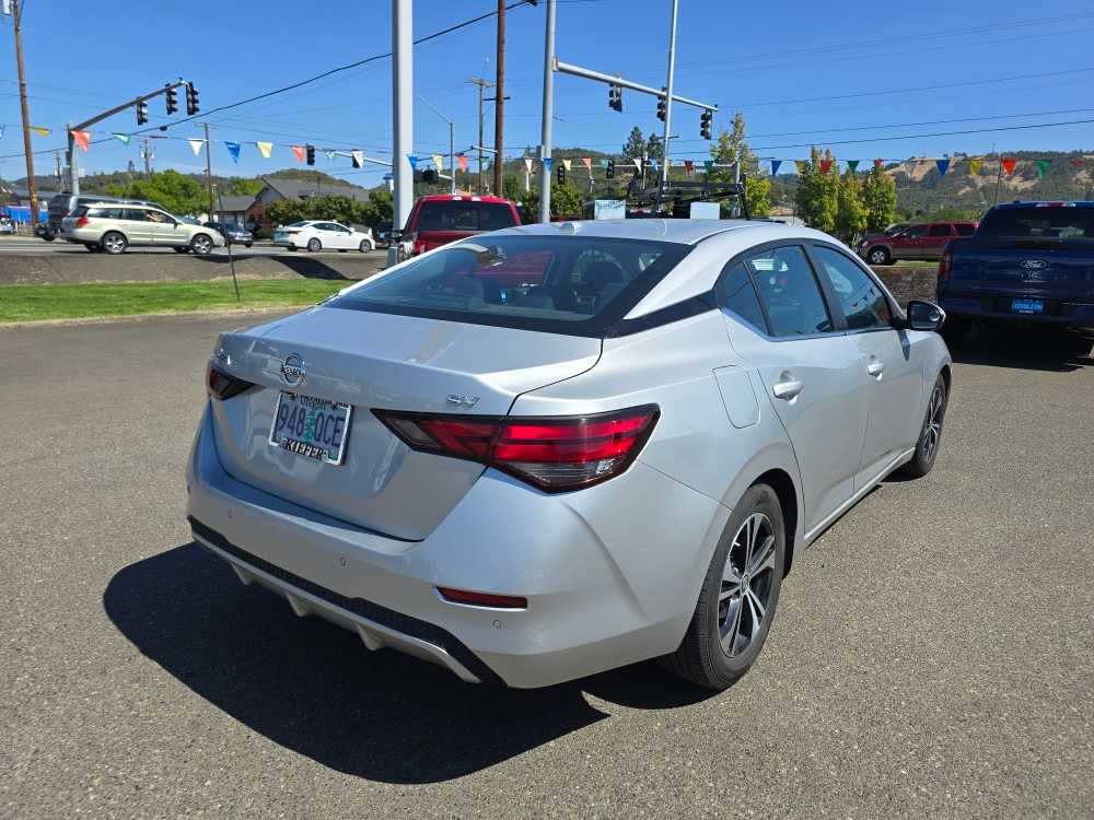 Thumbnail: 2021 Nissan Sentra - 3