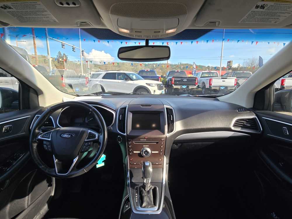 Thumbnail: 2017 Ford Edge - 15