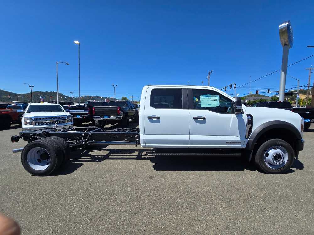 Thumbnail: 2025 Ford F-550 - 6