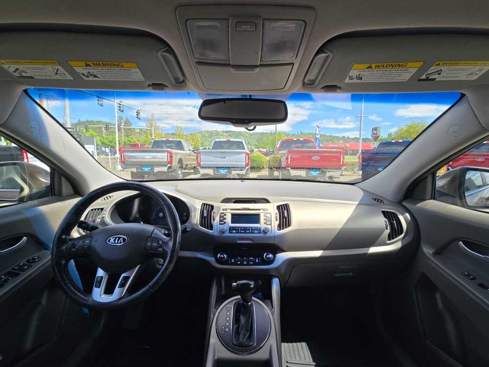 Thumbnail: 2011 Kia Sportage - 16
