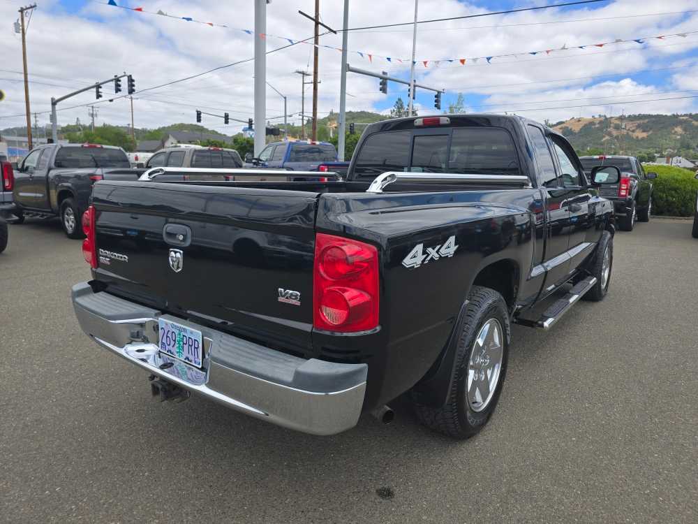 Thumbnail: 2006 Dodge Dakota - 3