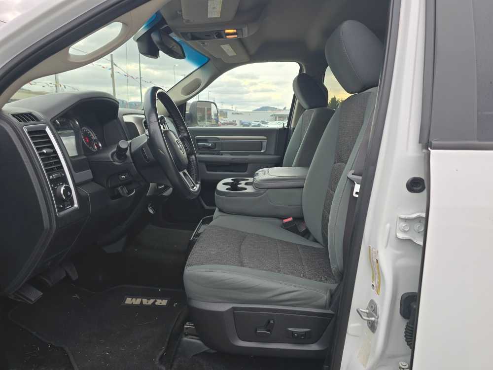 Thumbnail: 2015 RAM 3500 - 9