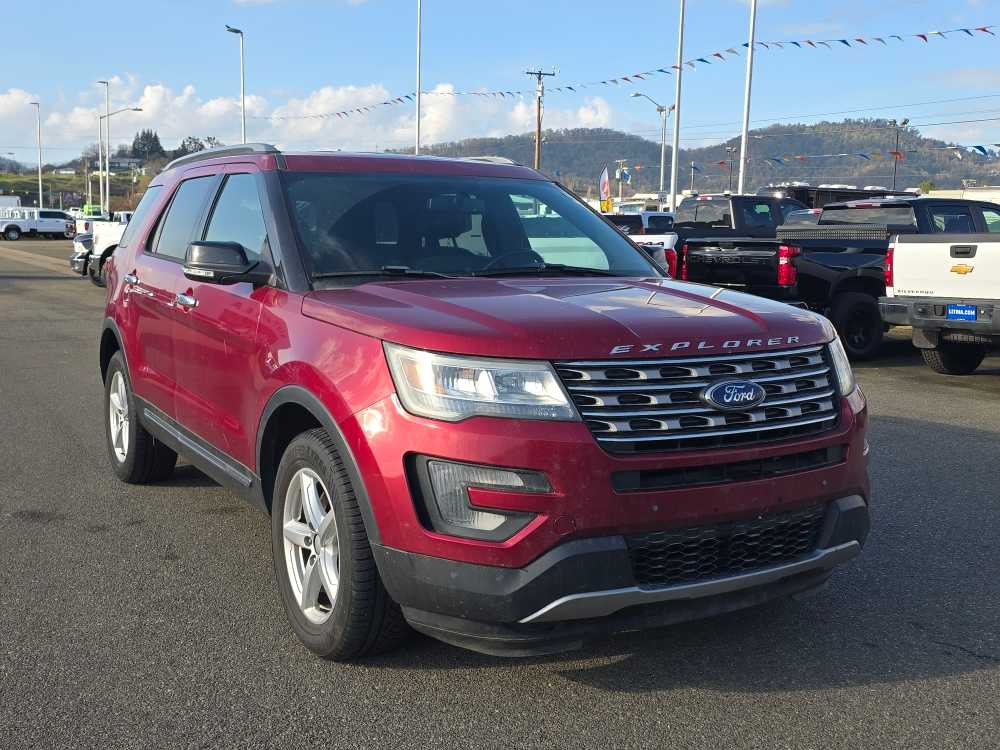 Thumbnail: 2016 Ford Explorer - 4
