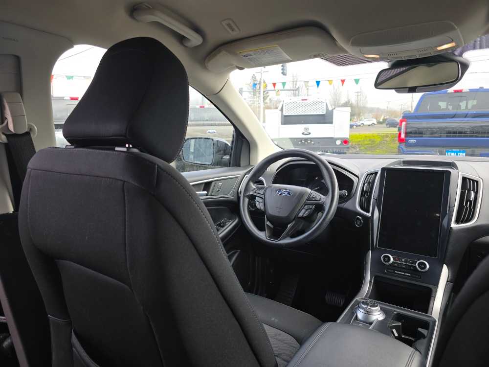 Thumbnail: 2022 Ford Edge - 10