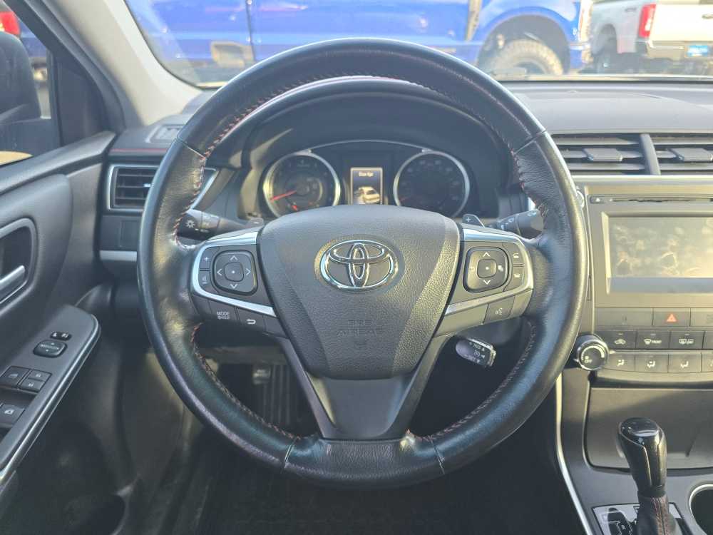 Thumbnail: 2015 Toyota Camry - 11