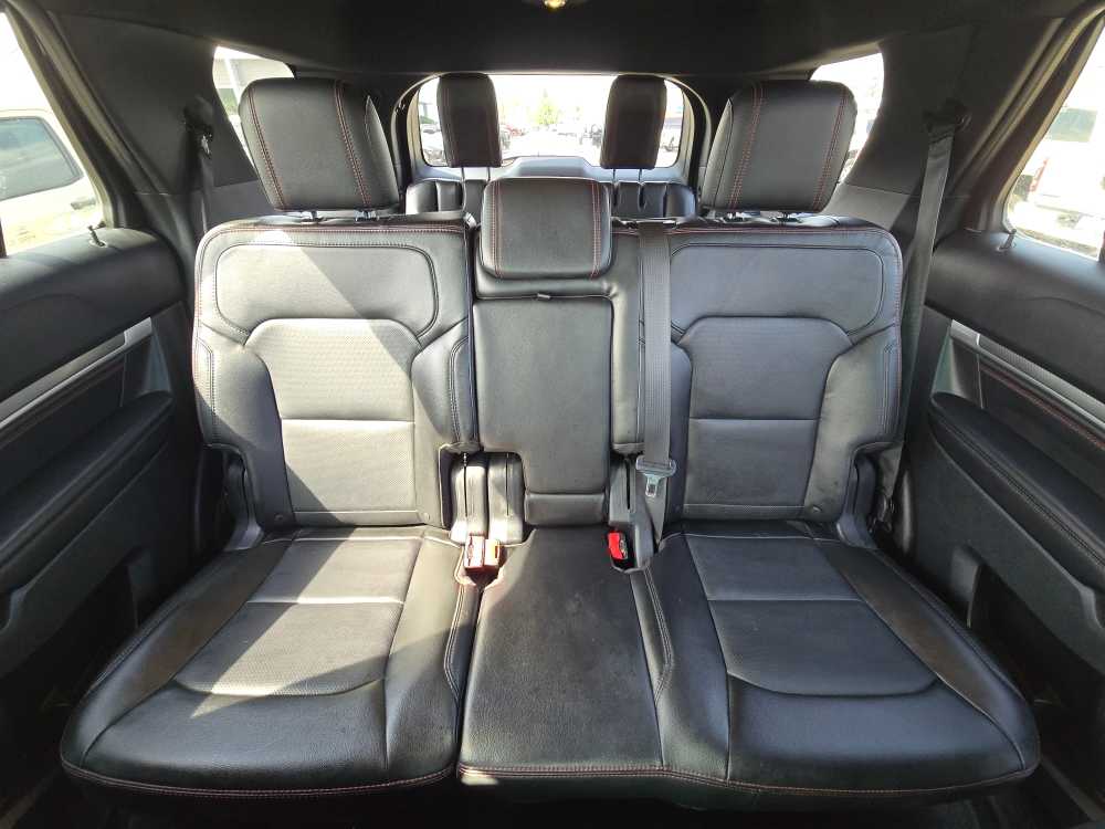 Thumbnail: 2016 Ford Explorer - 18