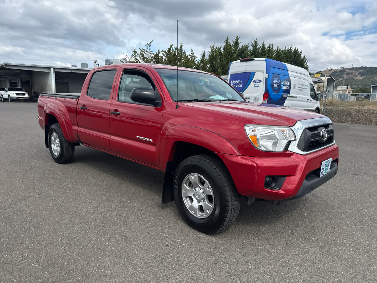 Thumbnail: 2014 Toyota Tacoma - 8