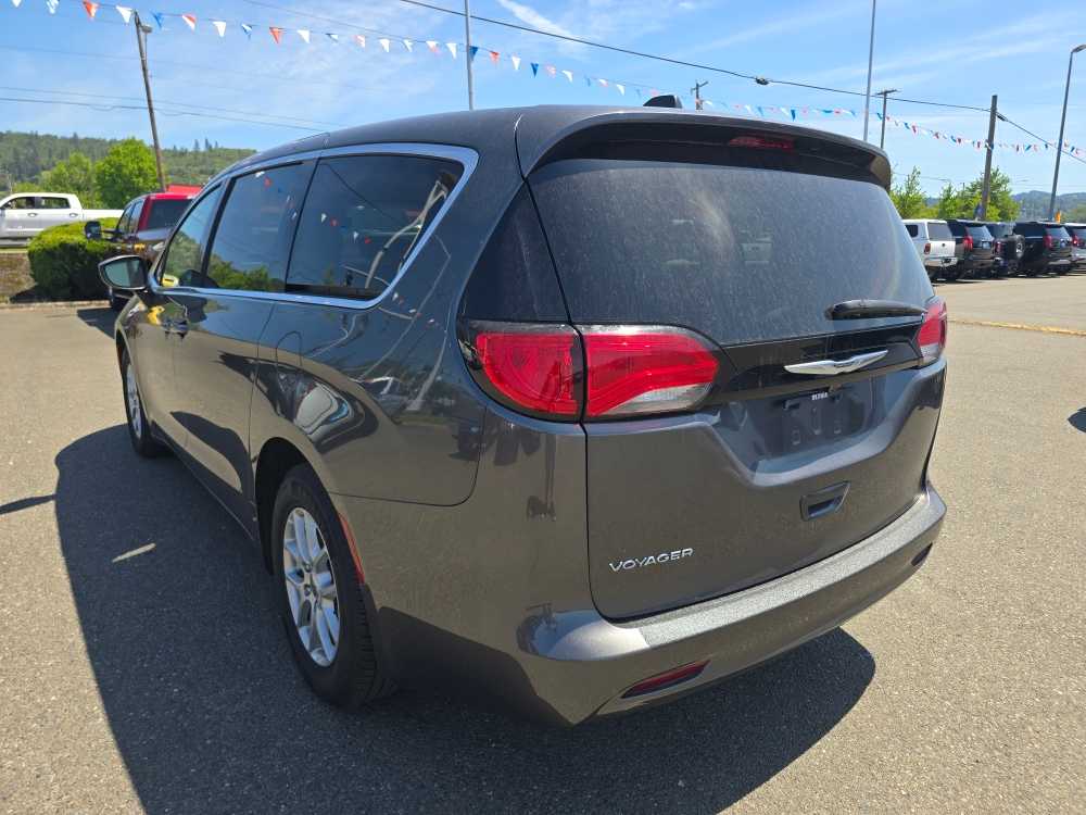 Thumbnail: 2023 Chrysler Voyager - 2