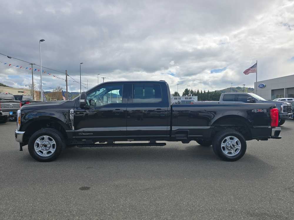 Thumbnail: 2025 Ford F-350 - 2