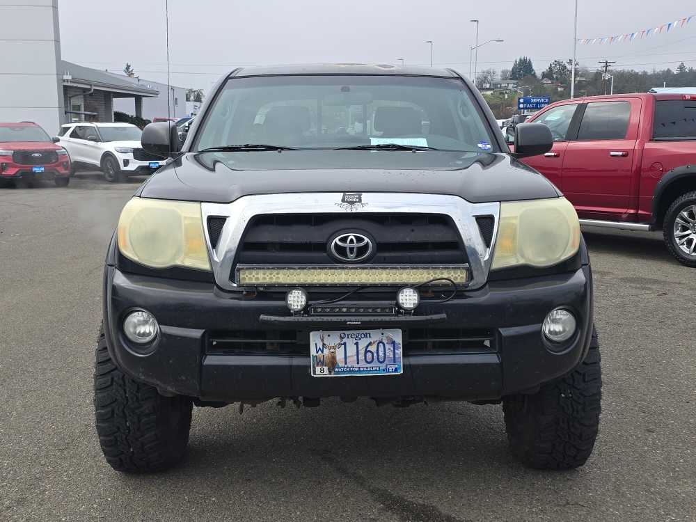 Thumbnail: 2006 Toyota Tacoma - 5