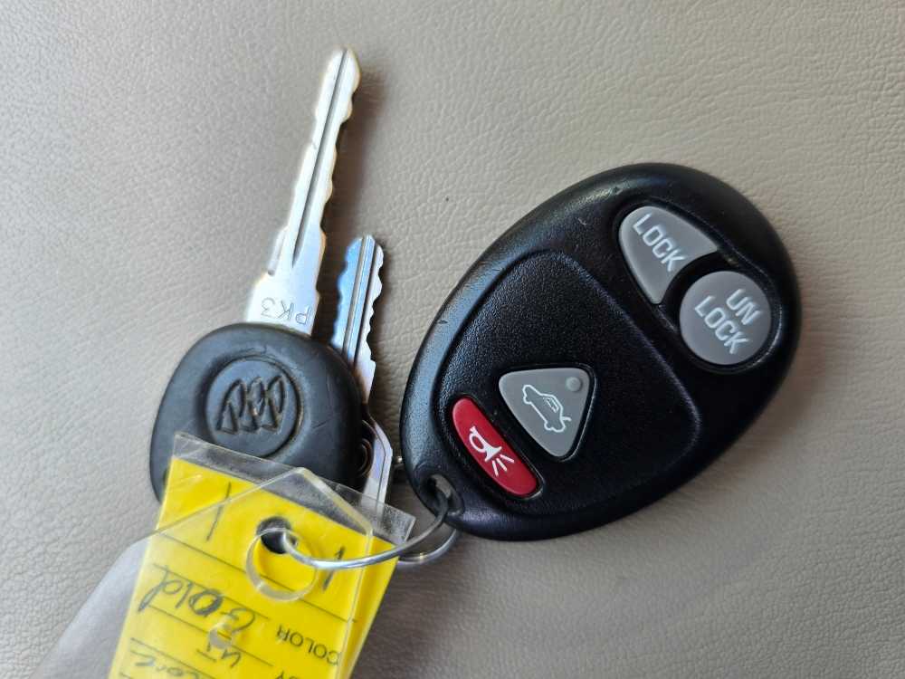 Thumbnail: 2006 Buick Rendezvous - 21