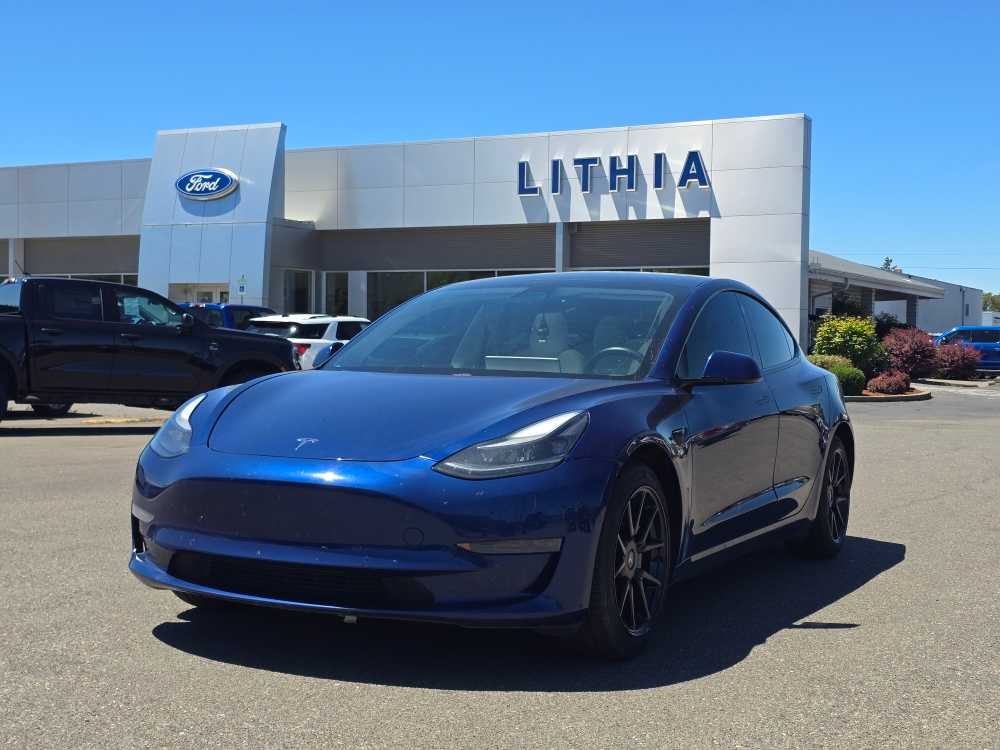 Thumbnail: 2021 Tesla Model 3 - 1