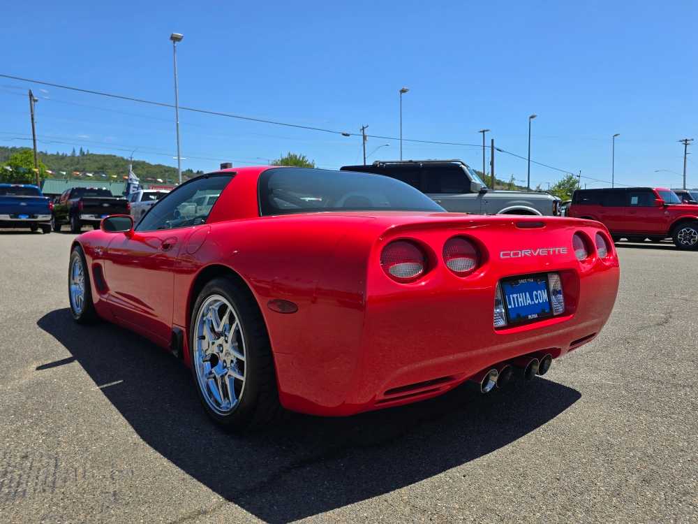 Thumbnail: 2001 Chevrolet Corvette - 3