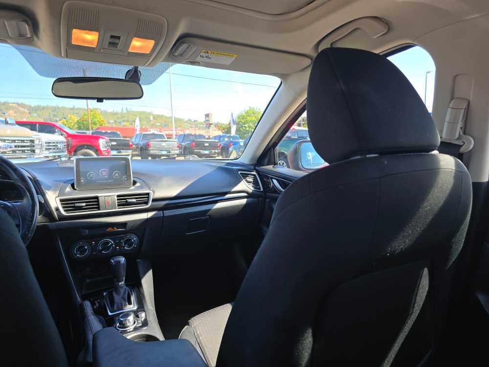 Thumbnail: 2016 Mazda Mazda3 - 14