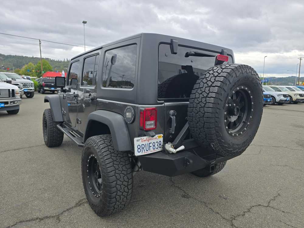 Thumbnail: 2017 Jeep Wrangler - 2