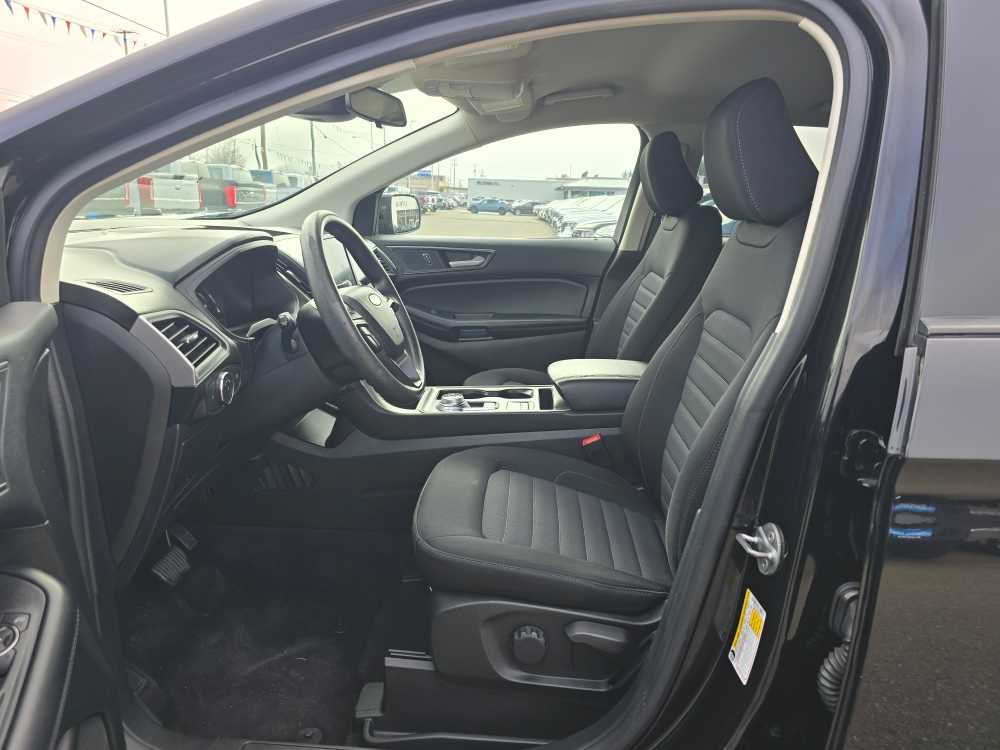 Thumbnail: 2022 Ford Edge - 9