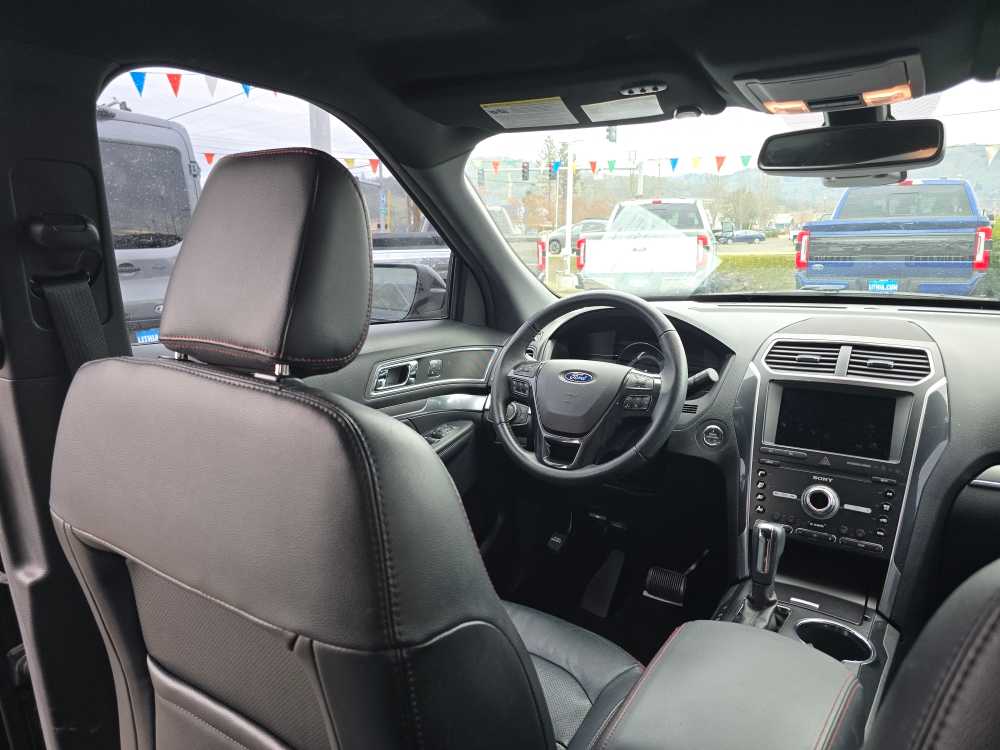 Thumbnail: 2019 Ford Explorer - 10