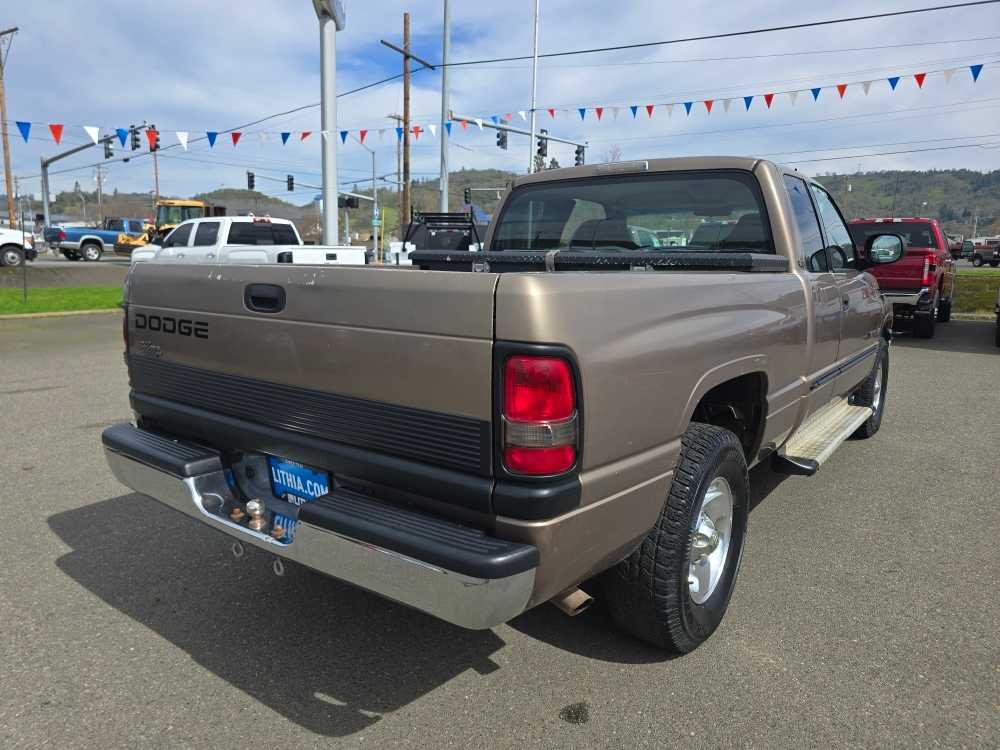 Thumbnail: 2001 Dodge Ram 1500 - 5