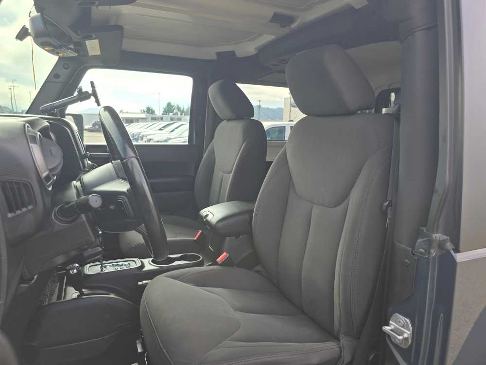 Thumbnail: 2016 Jeep Wrangler - 15