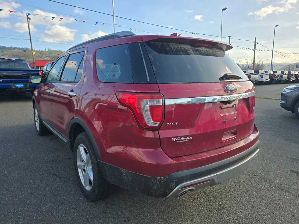 Thumbnail: 2016 Ford Explorer - 2