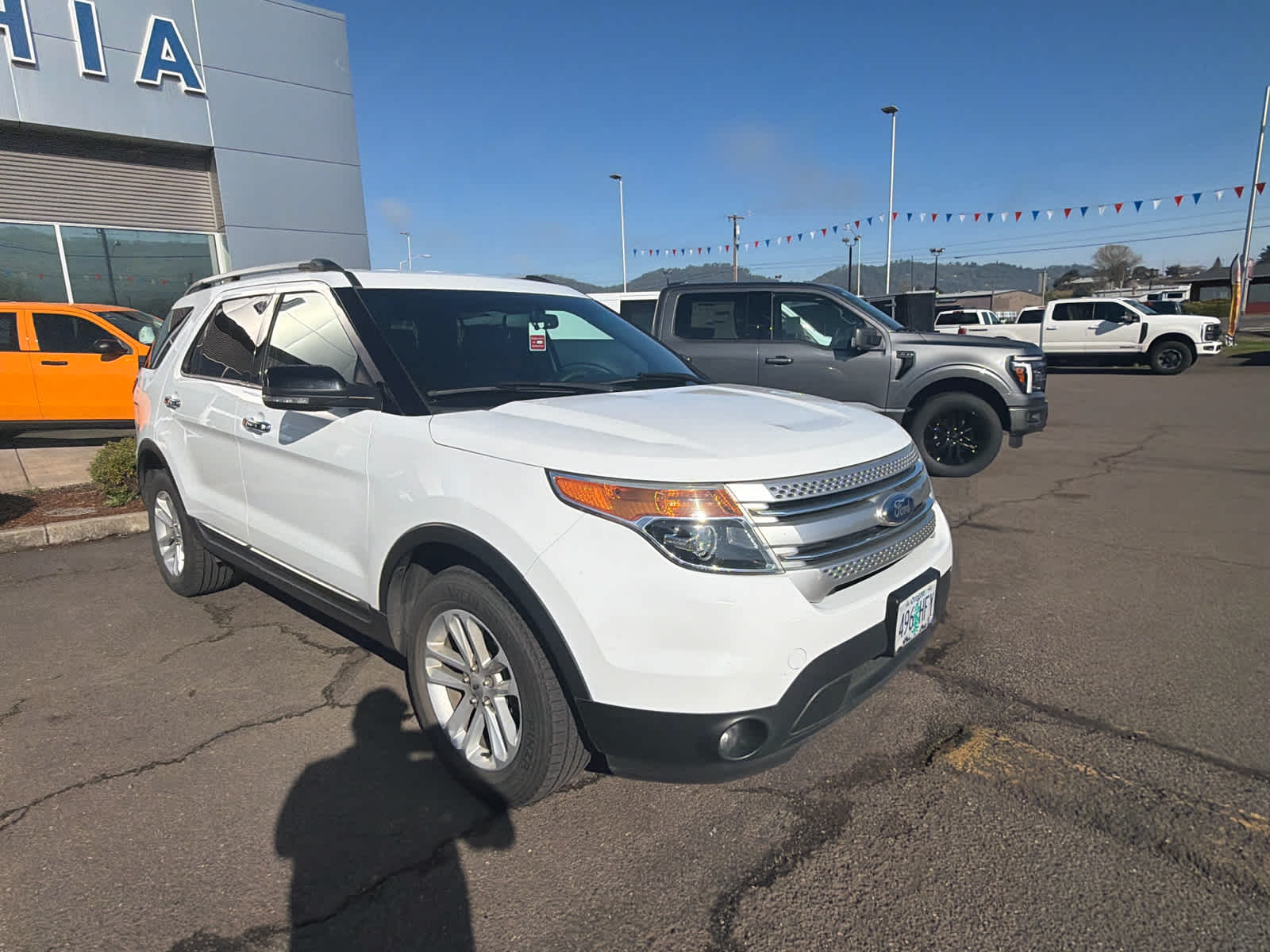 Thumbnail: 2015 Ford Explorer - 7