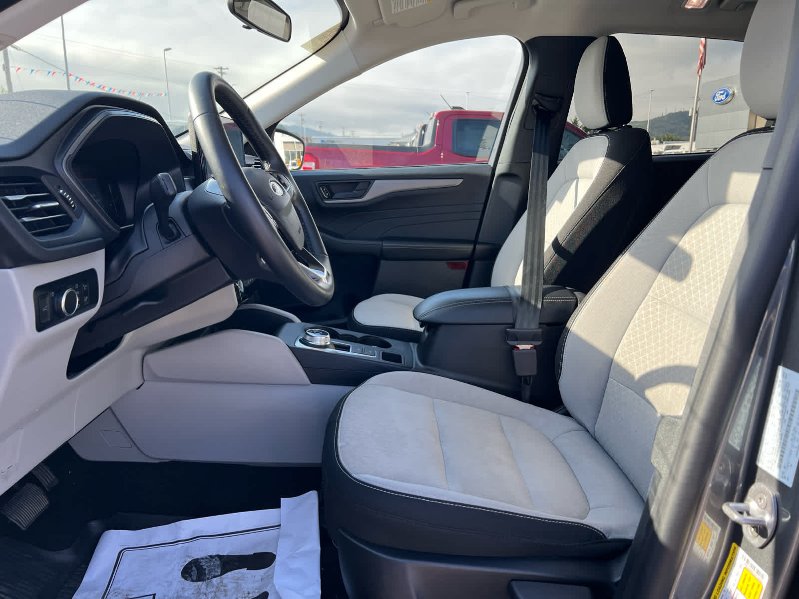 Thumbnail: 2025 Ford Escape - 9