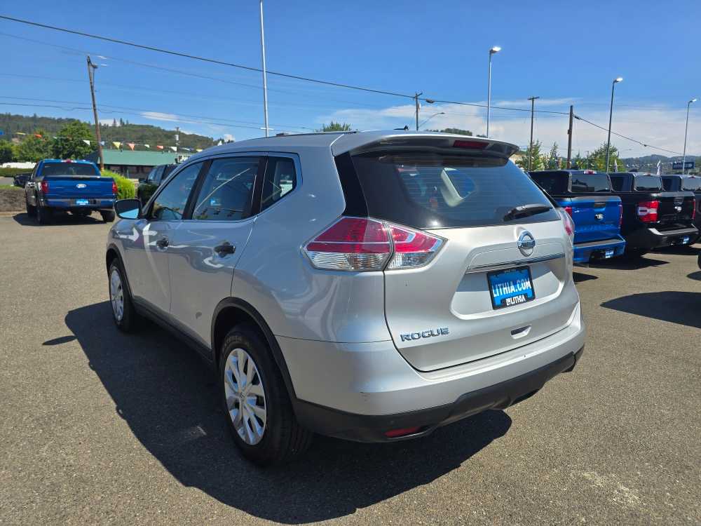 Thumbnail: 2016 Nissan Rogue - 3