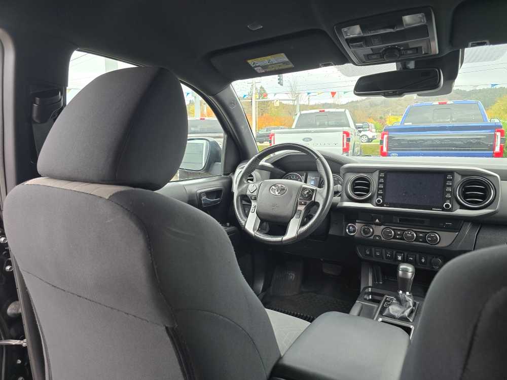 Thumbnail: 2021 Toyota Tacoma - 10