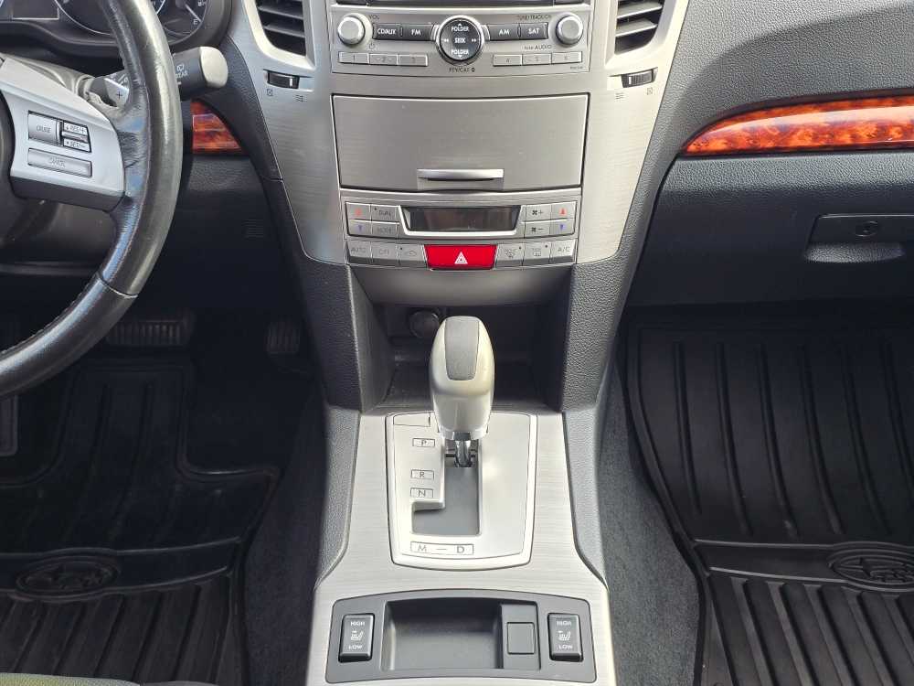 Thumbnail: 2010 Subaru Outback - 14