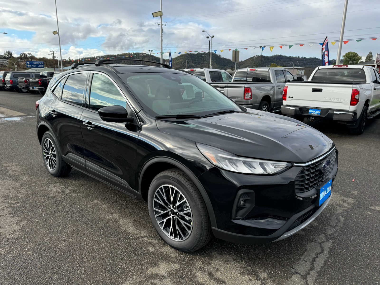 Thumbnail: 2024 Ford Escape - 7