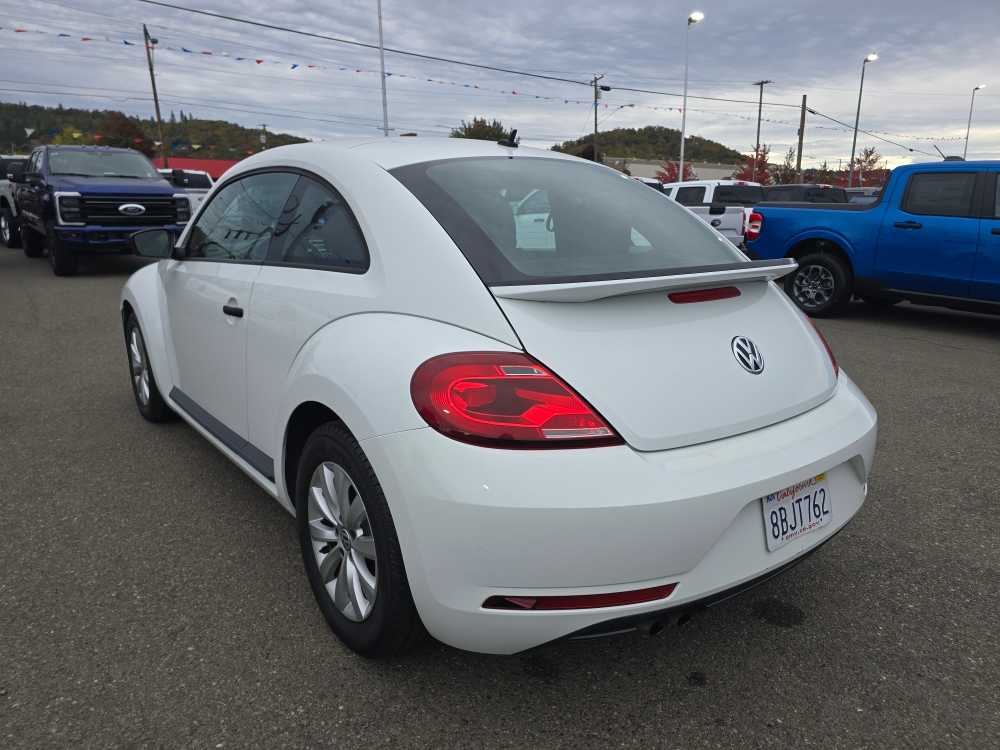 Thumbnail: 2017 Volkswagen Beetle - 3