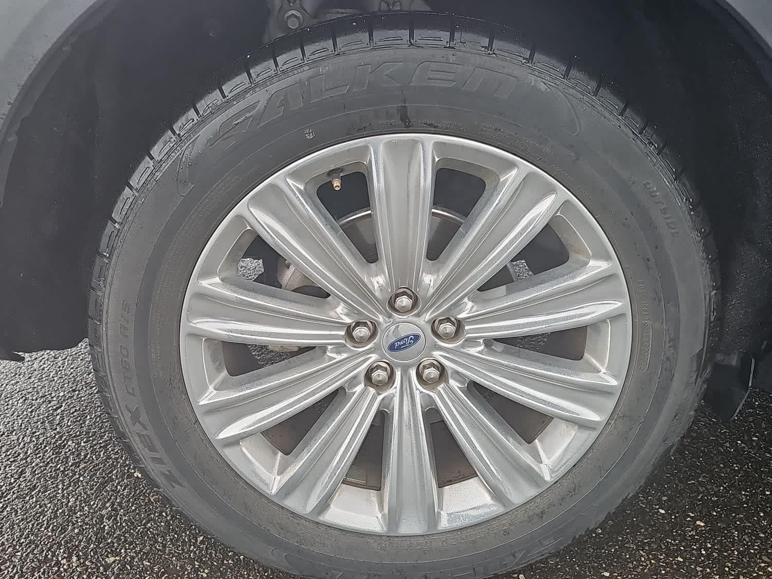 Thumbnail: 2020 Ford Explorer - 10