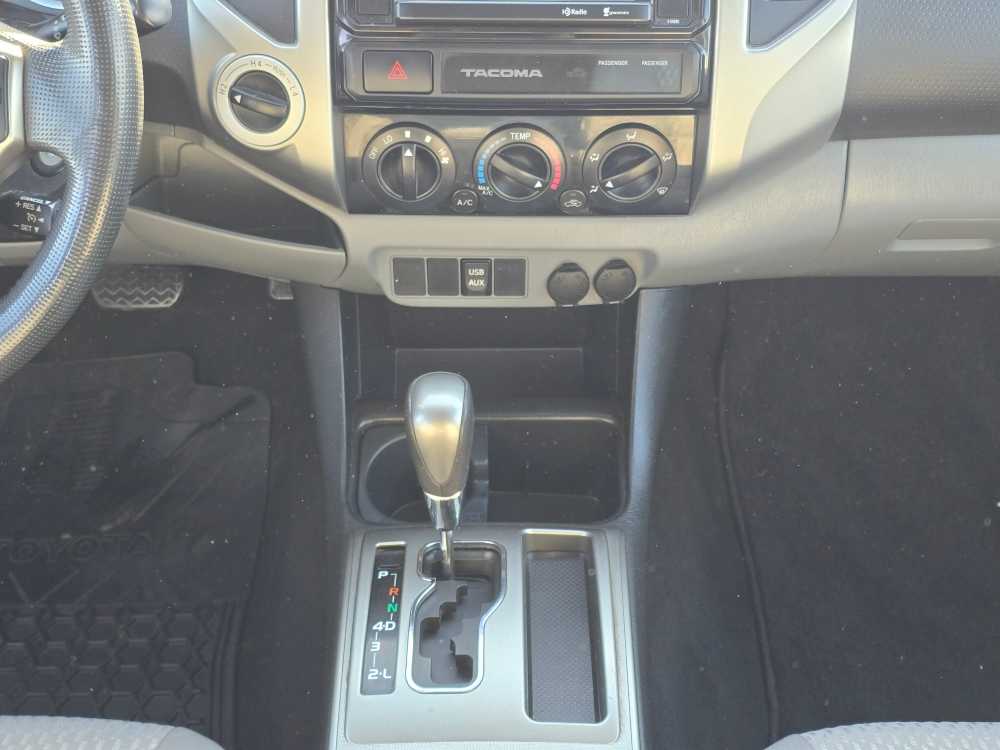 Thumbnail: 2015 Toyota Tacoma - 14