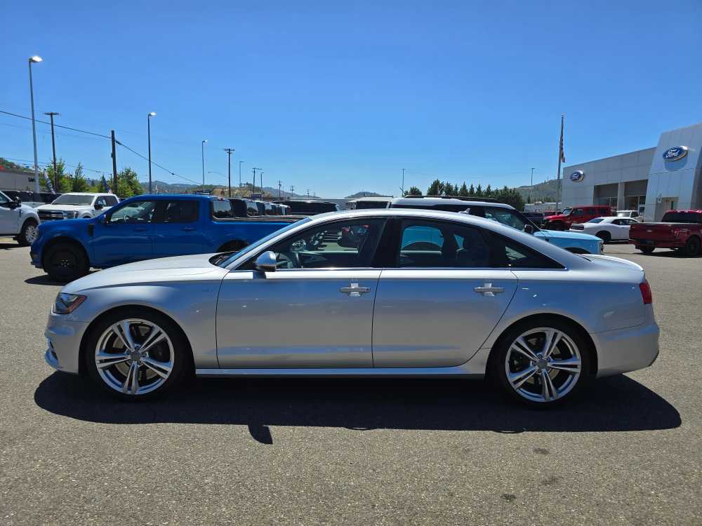 Thumbnail: 2013 Audi S6 - 2