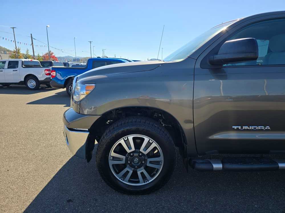 Thumbnail: 2013 Toyota Tundra - 18