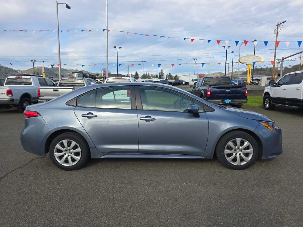 Thumbnail: 2023 Toyota Corolla - 6